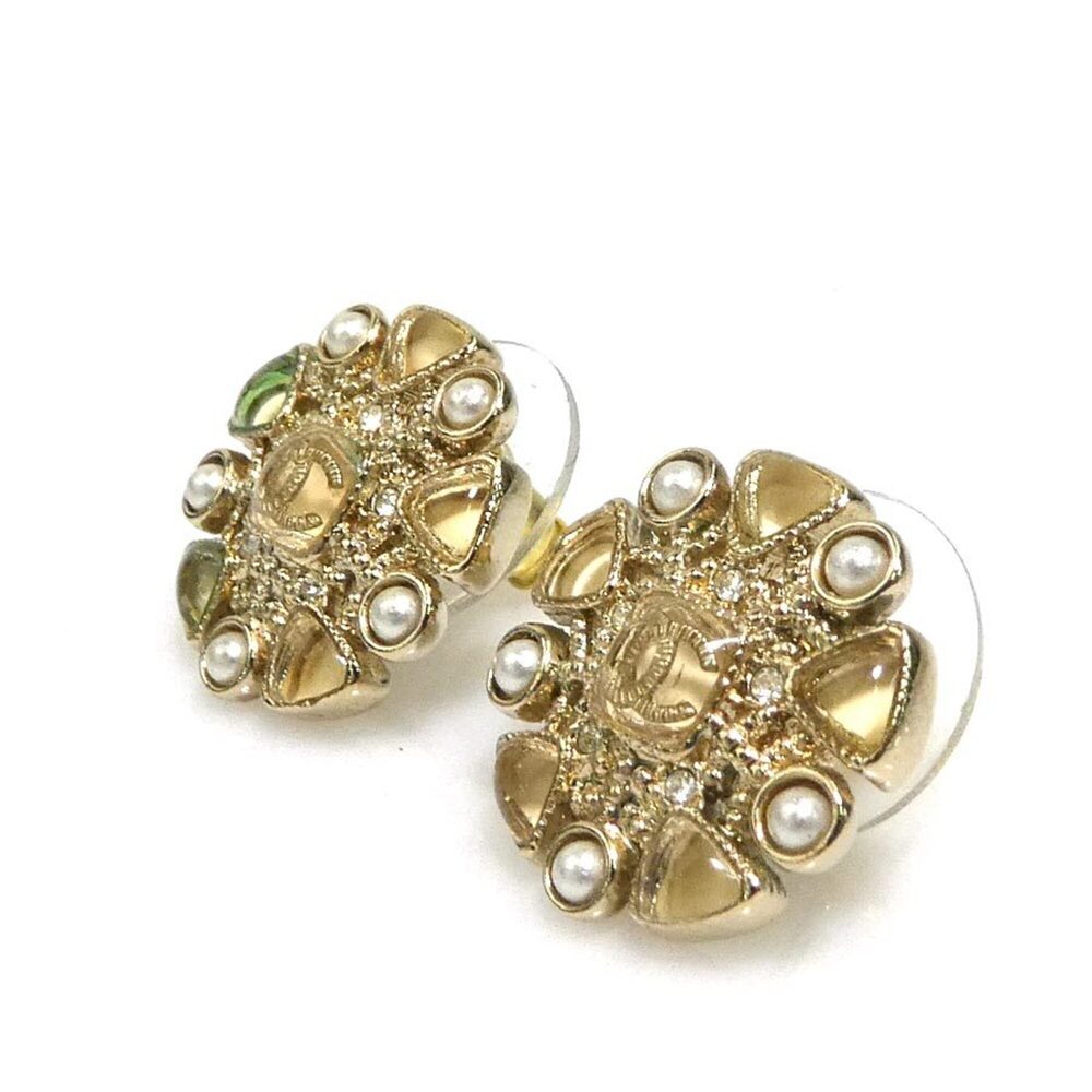 CHANEL Gold Pearl Earrings - Picture 3 of 10